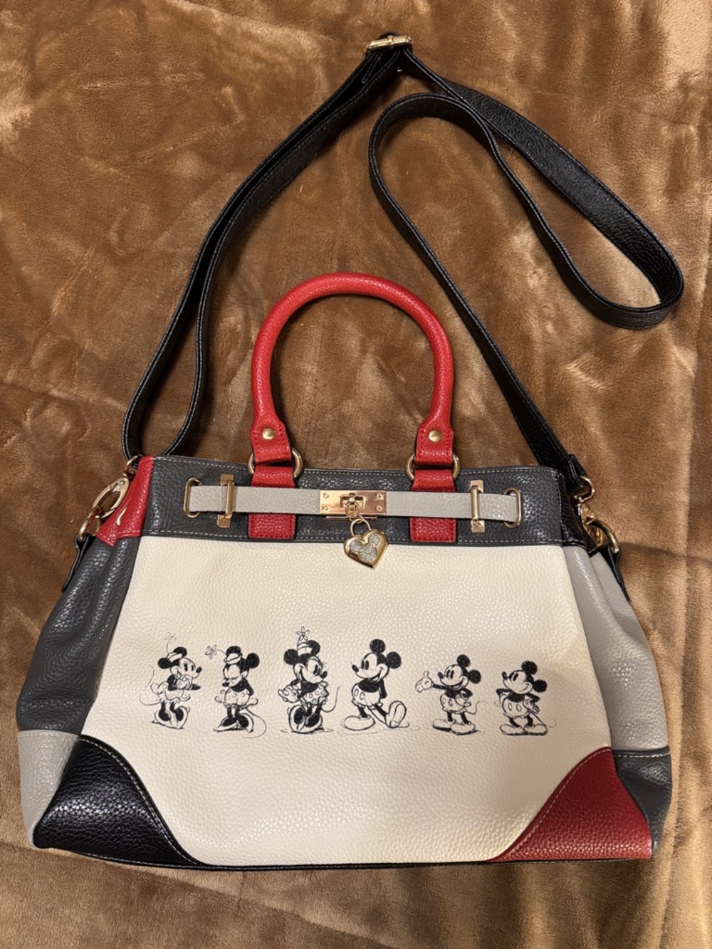 The Bradford Exchange Mickey and Minnie Love Story